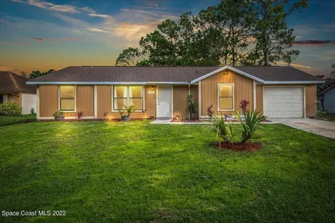 1565 Napanee Street NW Palm Bay FL 32907