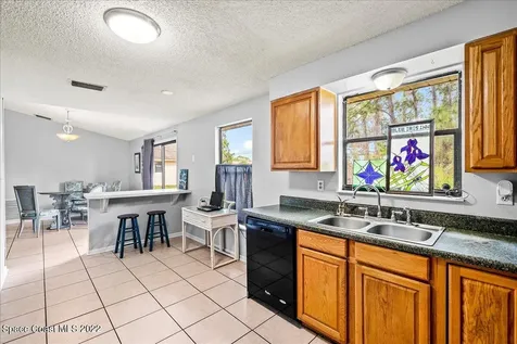 1565 Napanee Street NW Palm Bay FL 32907