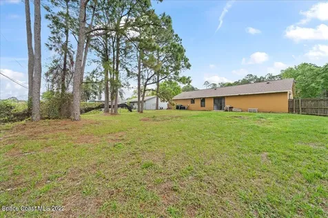 1565 Napanee Street NW Palm Bay FL 32907