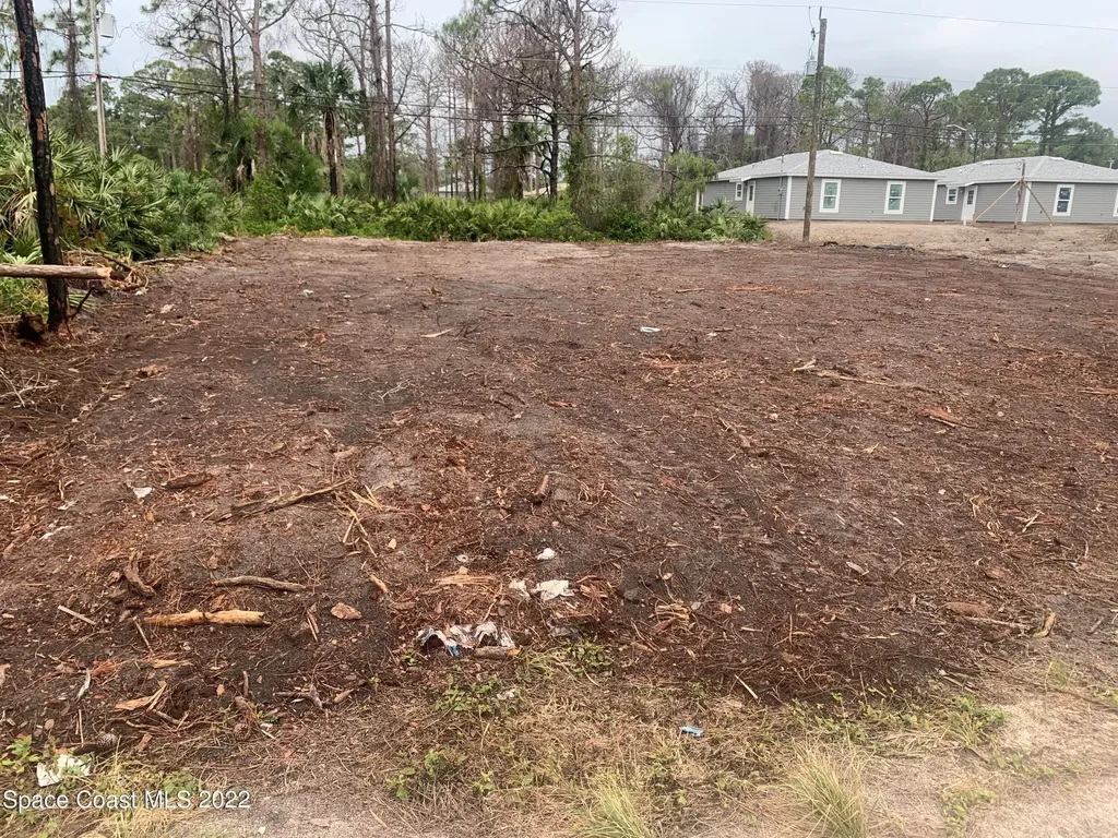 1165 10th Court SW Vero Beach FL 32962