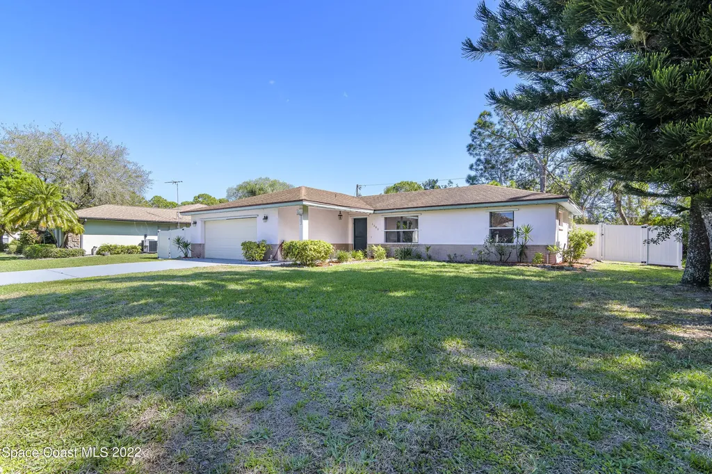 1383 Amberg Avenue NW Palm Bay FL 32907