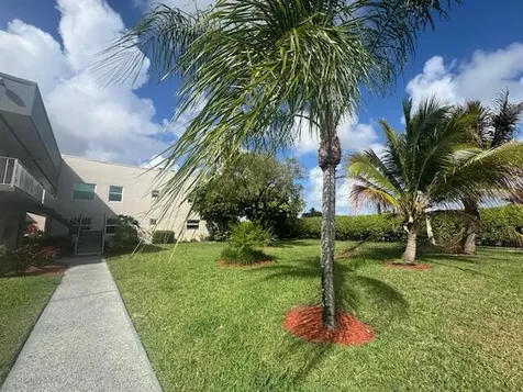 749 Burgundy P Delray Beach FL 33484