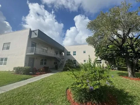 749 Burgundy P Delray Beach FL 33484