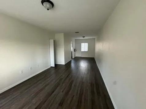 206 Nw 84th Street Miami FL 33150