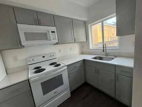 206 Nw 84th Street Miami FL 33150
