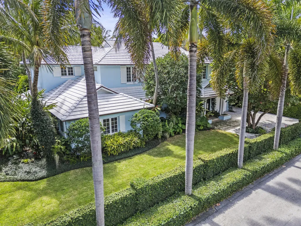 156 Dolphin Road Palm Beach FL 33480