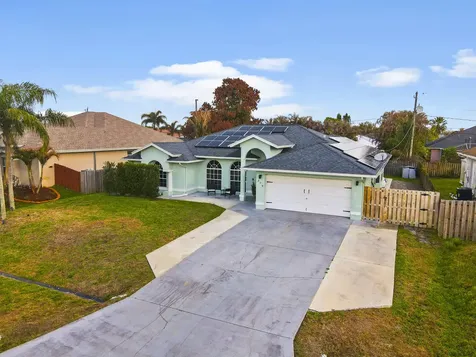 314 Se Fisk Road Port Saint Lucie FL 34984