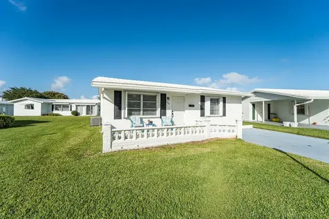 688 Sw Lake Court Boynton Beach FL 33426
