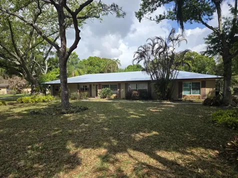 5742 Briargate Lane Fort Pierce FL 34981