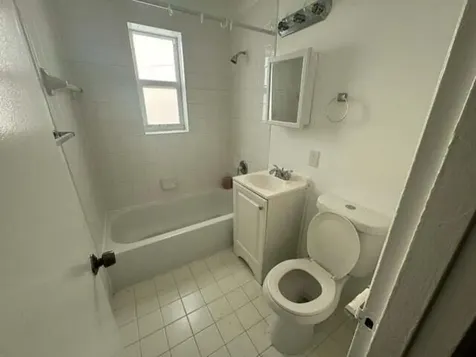 8428 Nw 2nd Avenue Miami FL 33150