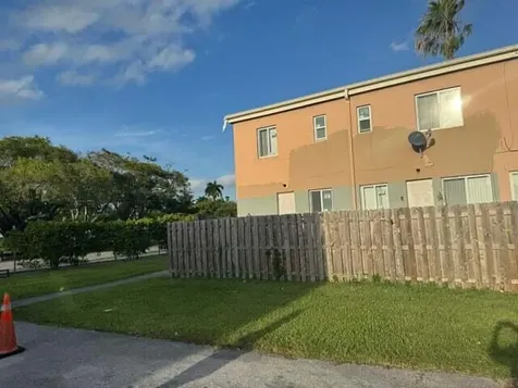 8428 Nw 2nd Avenue Miami FL 33150