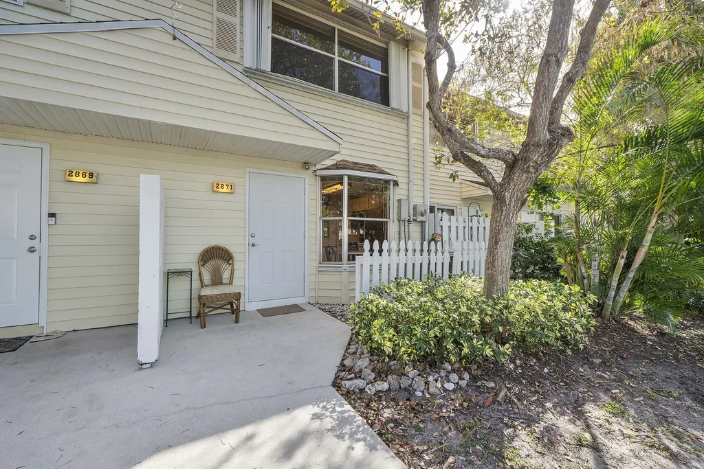 2871 Ne 15th Street Pompano Beach FL 33062