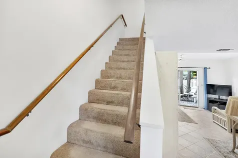 2871 Ne 15th Street Pompano Beach FL 33062