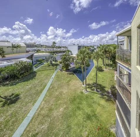 890 Federal Highway Lantana FL 33462