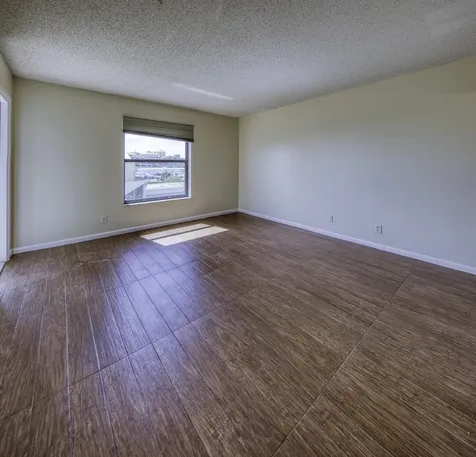 890 Federal Highway Lantana FL 33462