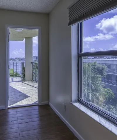 890 Federal Highway Lantana FL 33462