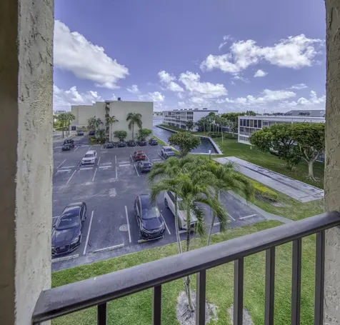 890 Federal Highway Lantana FL 33462