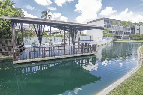 890 Federal Highway Lantana FL 33462