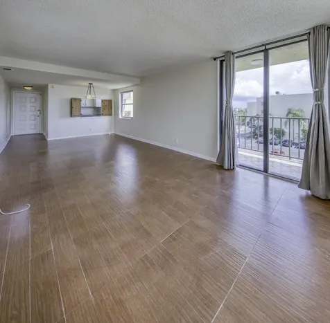 890 Federal Highway Lantana FL 33462