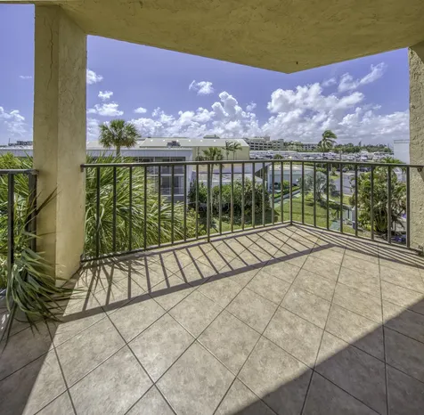 890 Federal Highway Lantana FL 33462