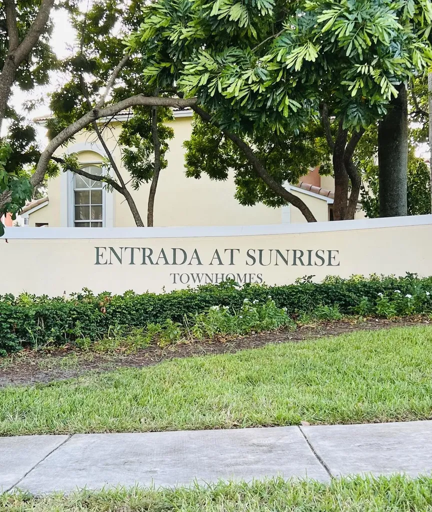 11415 NW 34th Place Sunrise FL 33323