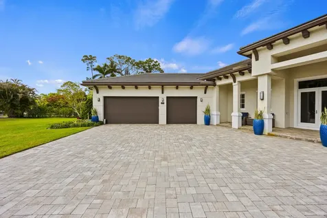 6777 140th Lane Palm Beach Gardens FL 33418