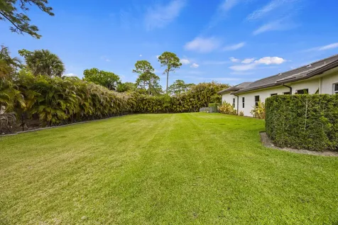 6777 140th Lane Palm Beach Gardens FL 33418