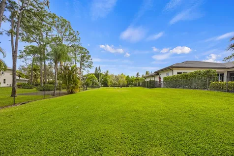 6777 140th Lane Palm Beach Gardens FL 33418