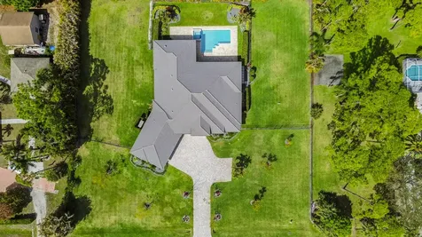 6777 140th Lane Palm Beach Gardens FL 33418