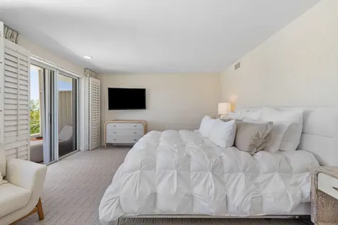 44 Cocoanut Row Palm Beach FL 33480