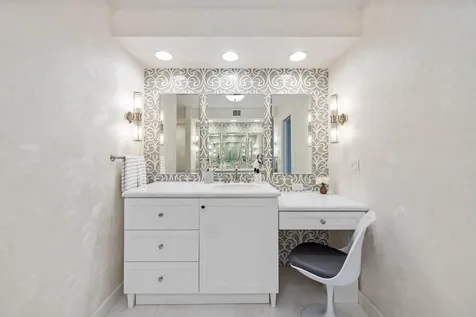 44 Cocoanut Row Palm Beach FL 33480