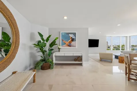 44 Cocoanut Row Palm Beach FL 33480