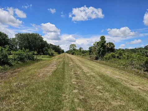 16431 NW 270th Street Okeechobee FL 34972