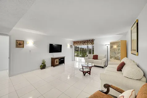 9165 Sw 14th Street Boca Raton FL 33428