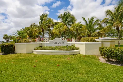 3944 Sabal Way Fort Pierce FL 34981