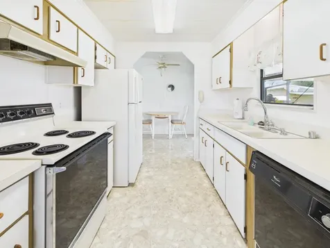 2001 Se 27th Street Okeechobee FL 34974