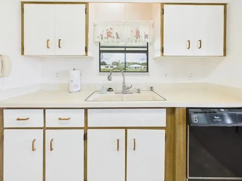 2001 Se 27th Street Okeechobee FL 34974