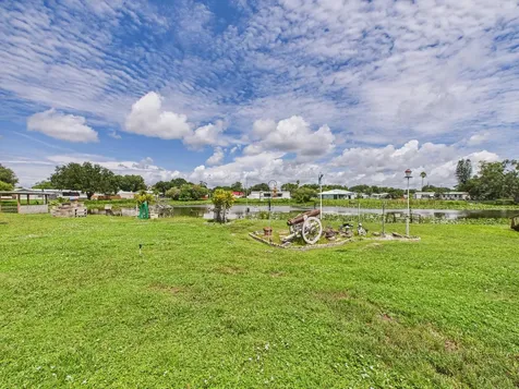 2001 Se 27th Street Okeechobee FL 34974