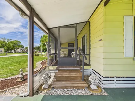 2001 Se 27th Street Okeechobee FL 34974