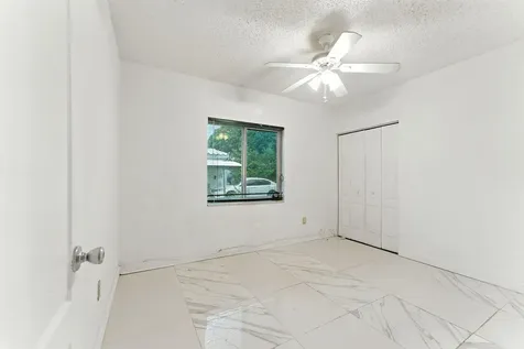 17570 Ne 19th Avenue North Miami Beach FL 33162