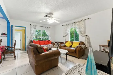 17570 Ne 19th Avenue North Miami Beach FL 33162