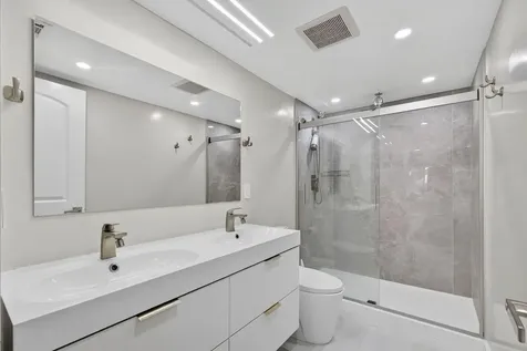 1731 Presidential Way West Palm Beach FL 33401