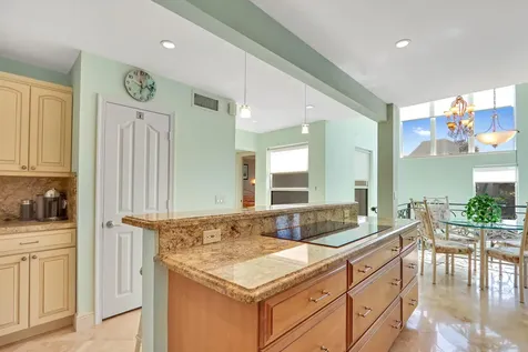 2051 Ne Ocean Boulevard Stuart FL 34996