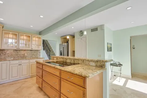 2051 Ne Ocean Boulevard Stuart FL 34996