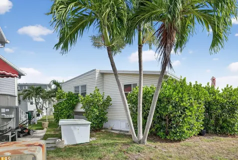 91 Nettles Boulevard Jensen Beach FL 34957