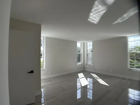 3960 Oaks Clubhouse Drive Pompano Beach FL 33069