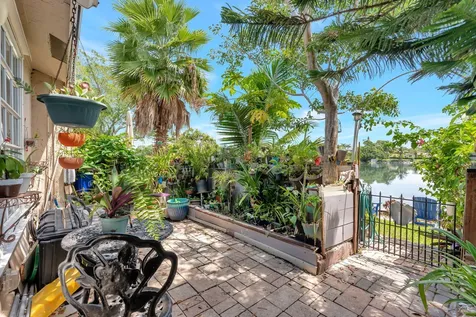 814 Banks Road Coconut Creek FL 33063