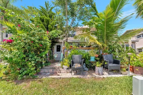 814 Banks Road Coconut Creek FL 33063