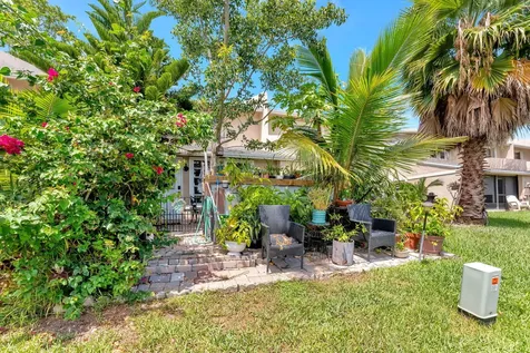 814 Banks Road Coconut Creek FL 33063