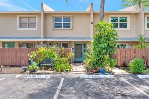 814 Banks Road Coconut Creek FL 33063